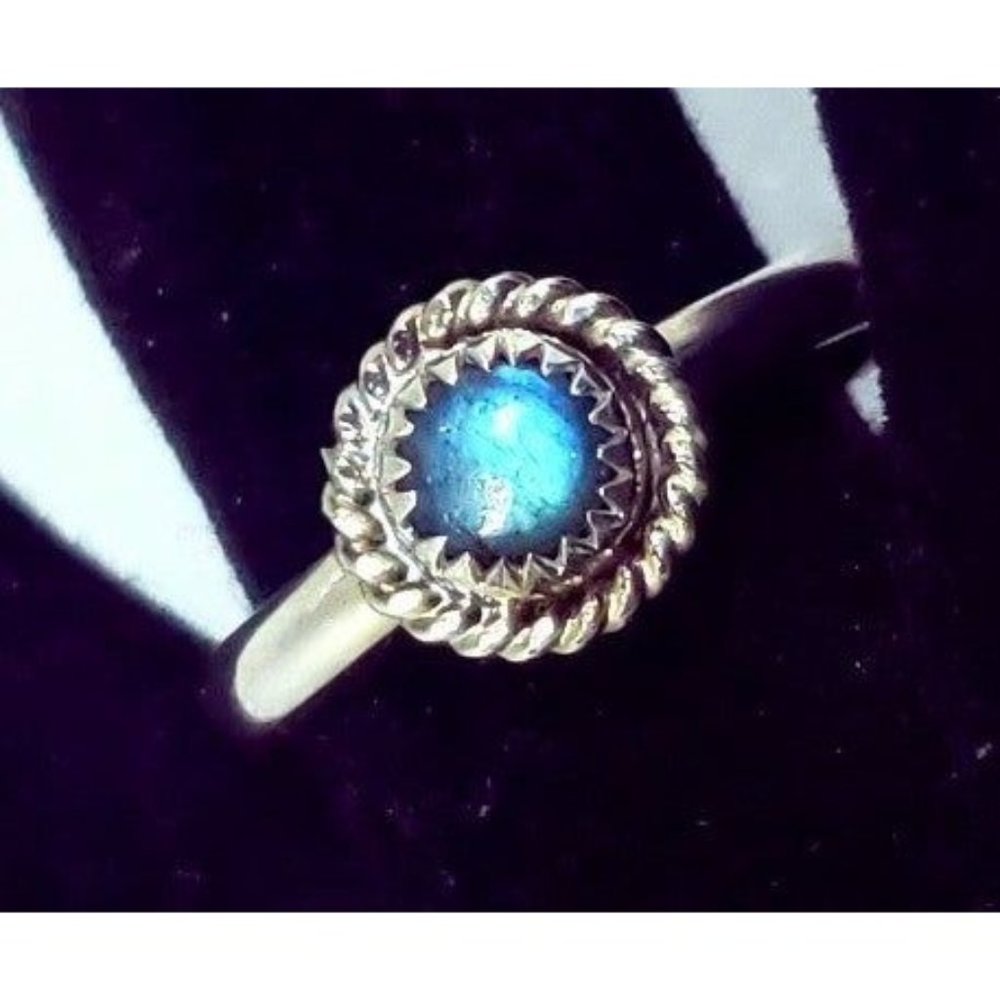 Dark blue labradorite crystal ring handmade sterling silver 925 size 8